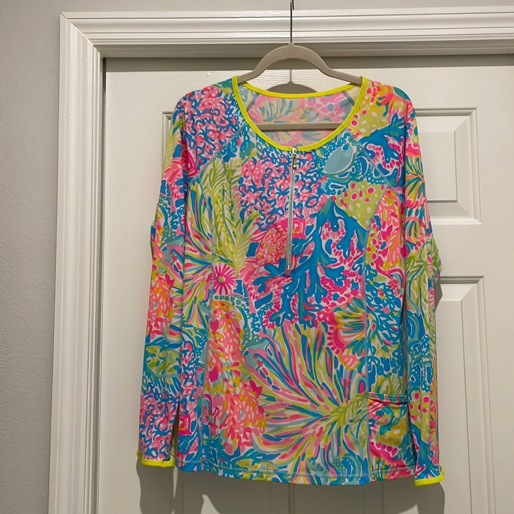NWOT Lilly Pulitzer Swim Luxletic top Large